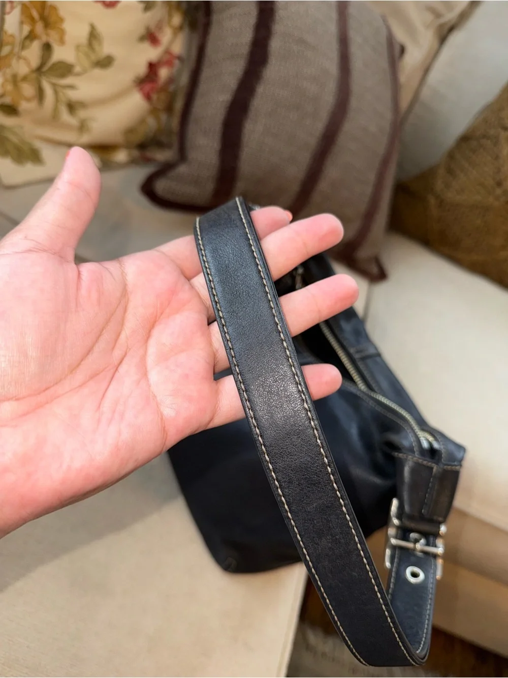 Vintage Coach Legacy Black Leather Hobo Bag with Contrast Stitching 9566